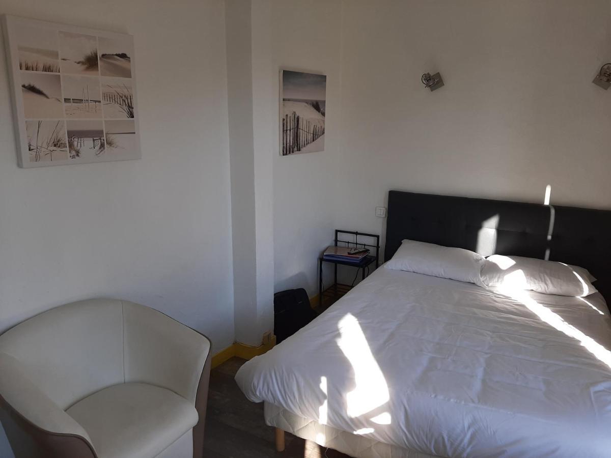 Hotel Les Beaux Arts- Limoges Hypercentre ภายนอก รูปภาพ