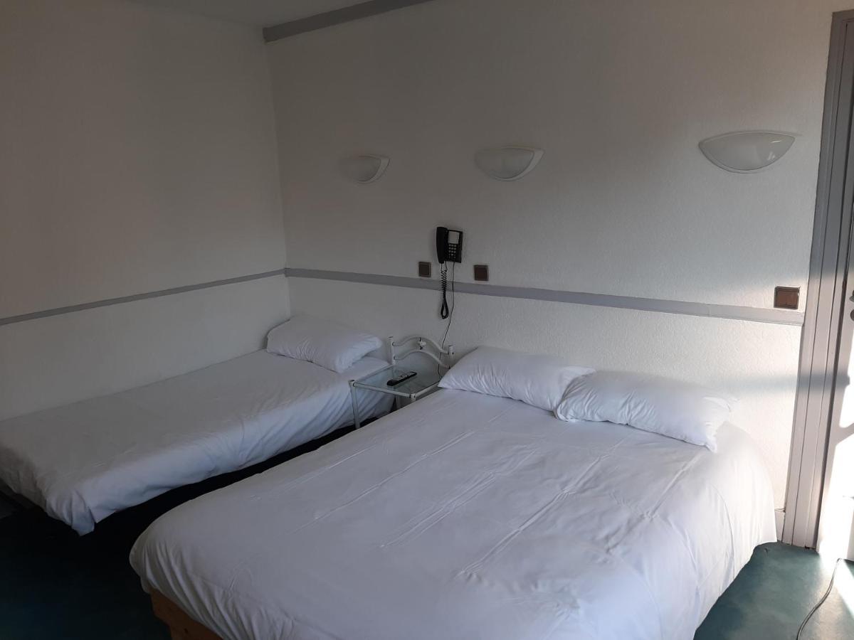 Hotel Les Beaux Arts- Limoges Hypercentre ภายนอก รูปภาพ